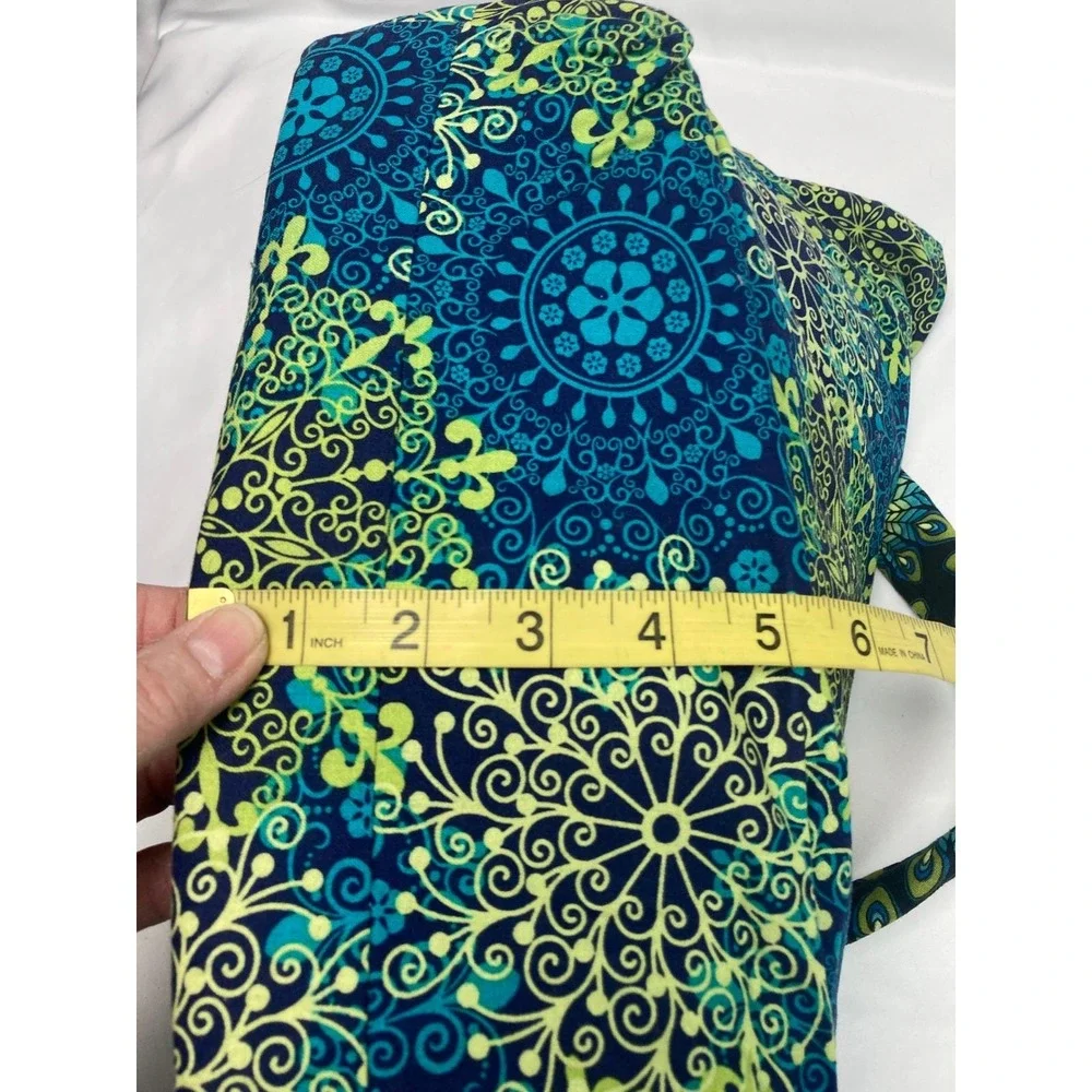 Handmade Peacock-Pattern Quilted Tote Bag – Blue/Green‎ Fabric – 13" x 5" x 10" - Picture 9 of 11